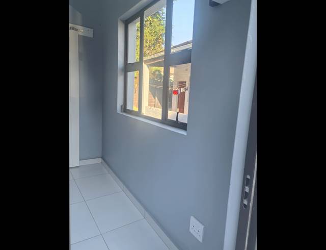 1 BEDROOM ROOM TO LET IN UMBILO